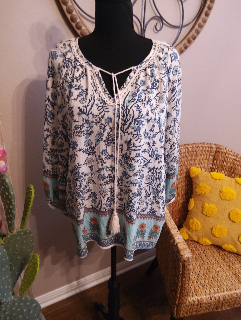Vivilli Boho Floral Tie-Front Women's Blouse